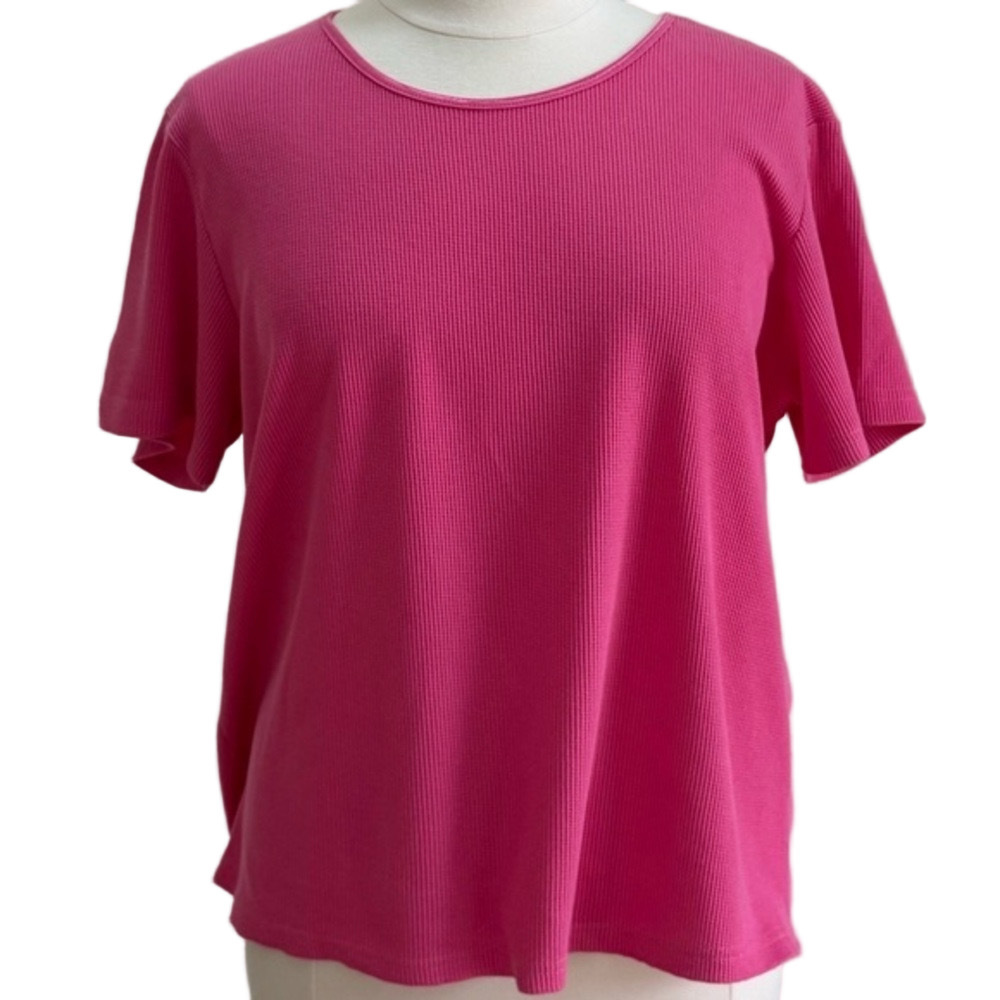 Chic Fuchsia Short Sleeve Women's Tee